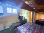 Mammoth Lakes Condo Rental Sunshine Village 168 - Loft has 1 Queen Bed and 2 Twin Beds